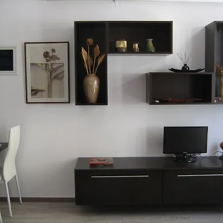 Апартаменты With A Small Loft And Modern Kitchen